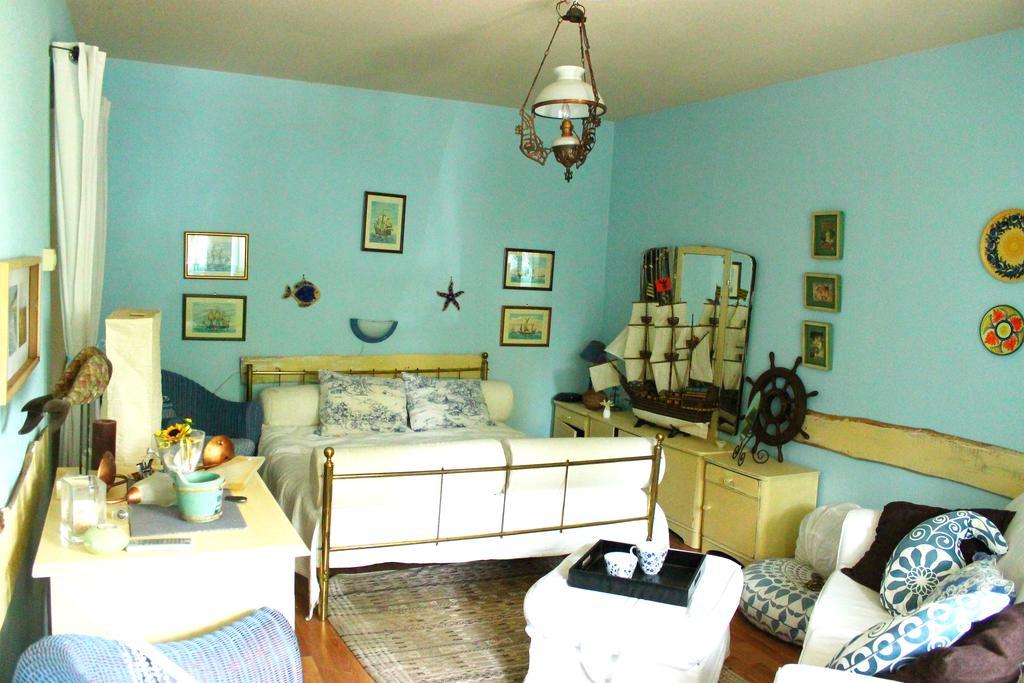 View Small House Free Parking Self Check-in Apartamento *