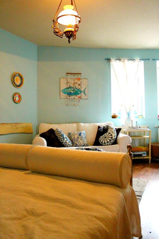 View Small House Free Parking Self Check-in Apartamento *