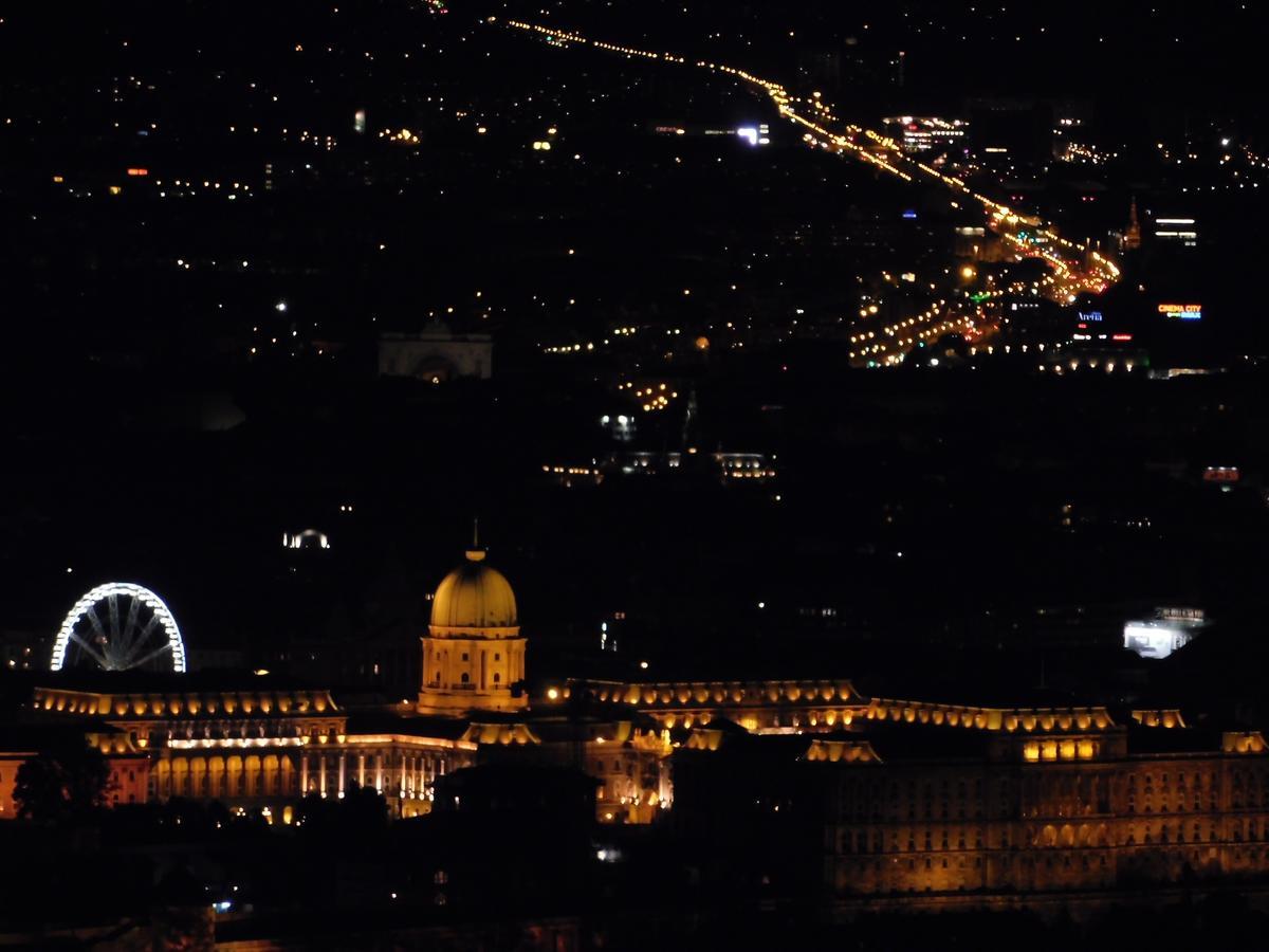 View Small House Free Parking Self Check-in Apartamento Budapest