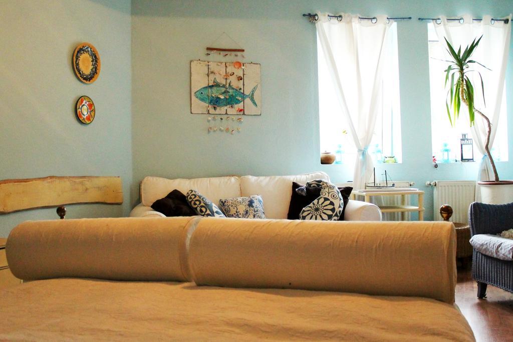 View Small House Free Parking Self Check-in Apartment Budapest